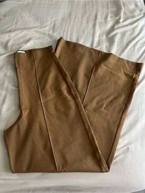 Wide-Leg High-Rise Pants in Camel Brown